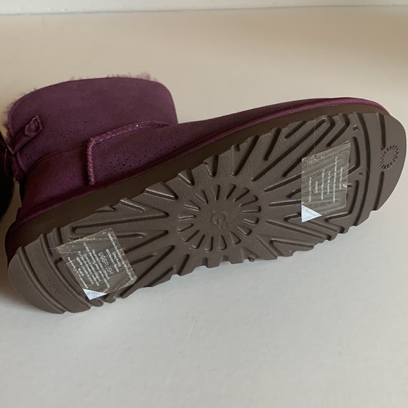 RARE UGG Mini Bailey Bow II Boot in shimmer plum (purple) - Picture 7 of 10